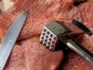 Utajovanie pôvodu mäsa v reštauráciách má skončiť